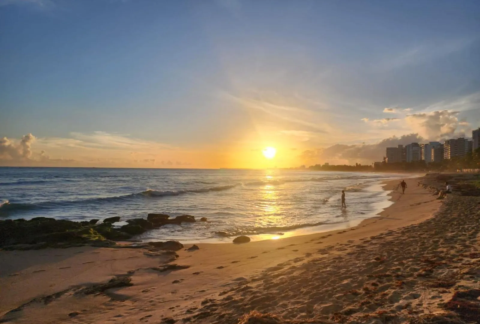 Gorgeous 1-Bedroom Beachside Suite San Juan Lejlighed